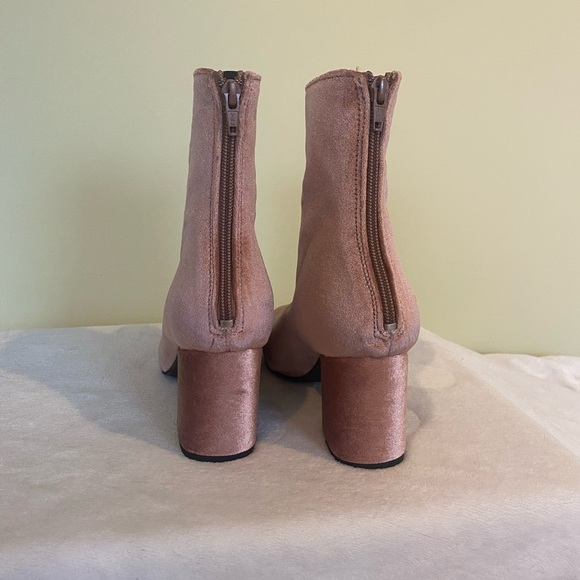 NWT Free People Velvet Cecile Ankle Boots - Picture 4 of 6